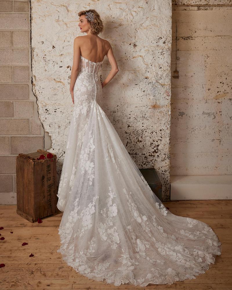 123233 sexy wedding dress with lace and strapless dip neckline2